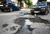 В Госдуму внесли предложение возмещать водителям ущерб из-за плохих дорог в рамках ОСАГО